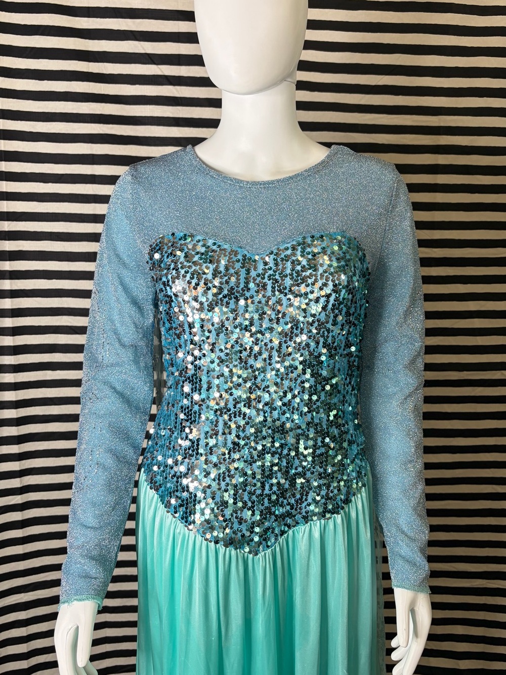 Light Blue Sequin Long Sleeve Evening Dress